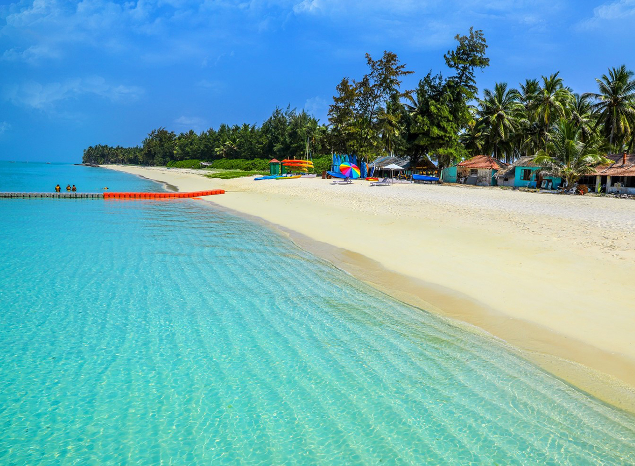 Jolly Buoy Island in Andaman and Nicobar