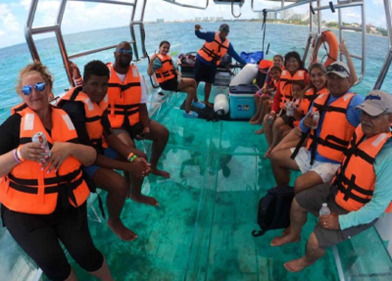 Glass bottam boat ride at Andaman